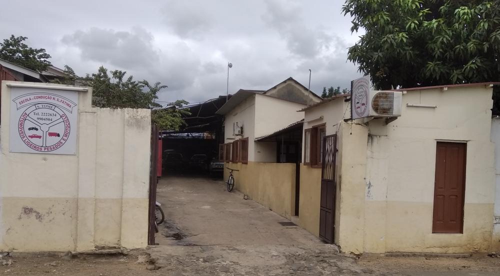 Foto do edifício da escola de condução Nossa Senhora de Fátima