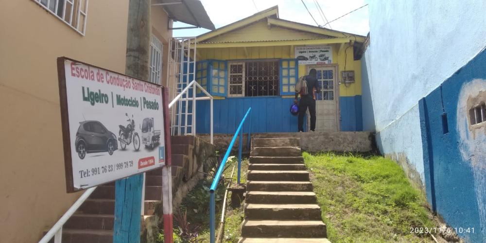 Foto do edifício da escola de condução Santo Cristóvão